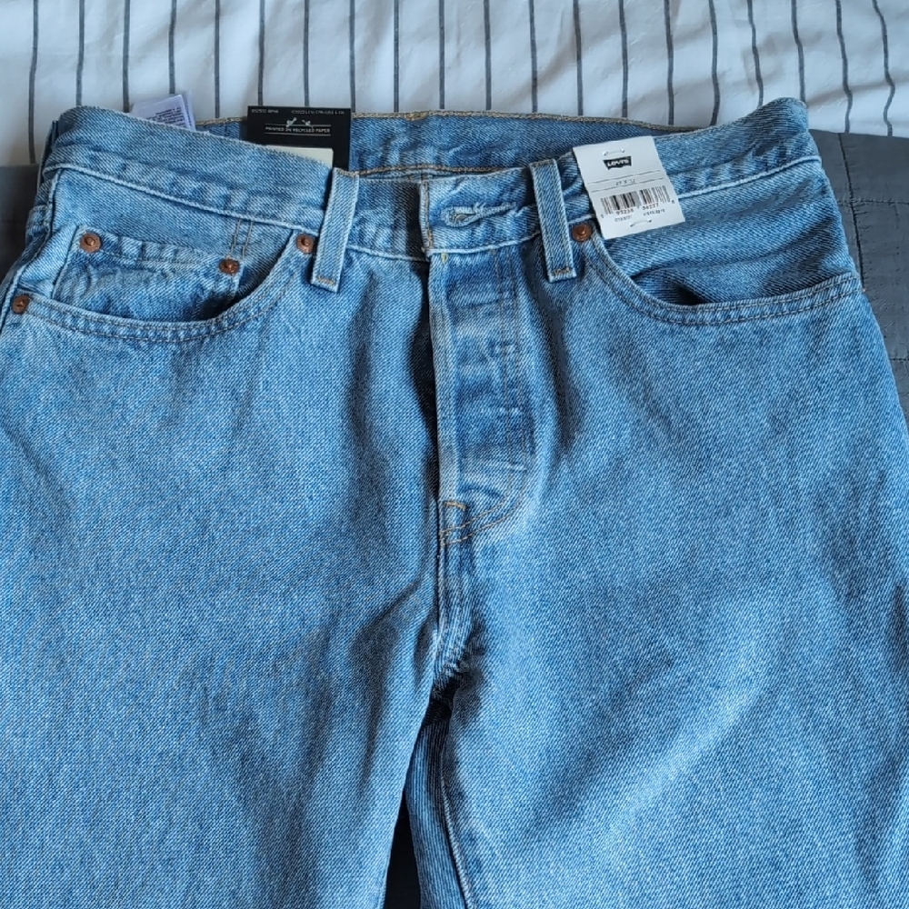 Levis women original 501 jeans in indigo blue